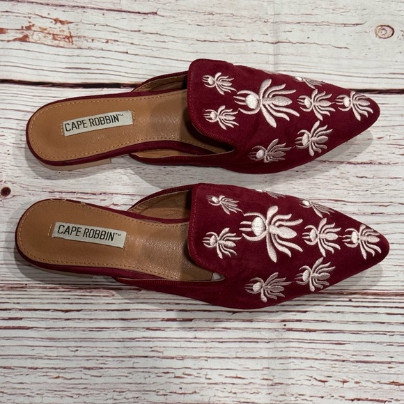 Cape Robbin Cell-18 Embroidered Mules in Wine Sz 6.5 - Picture 10 of 16